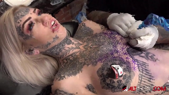 Amber Luke Masturbating Plays Straight Tattoos Toys Tattoo Games Hot